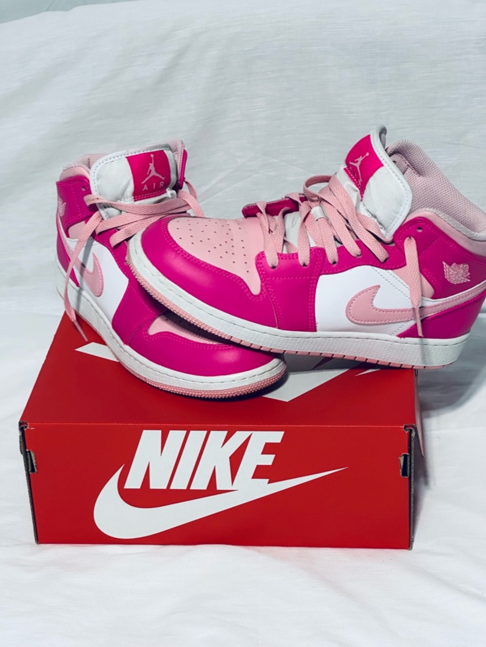 Air Jordan 1 Nike Women size 6.5 Pink/Light Pink High-Top Sneakers